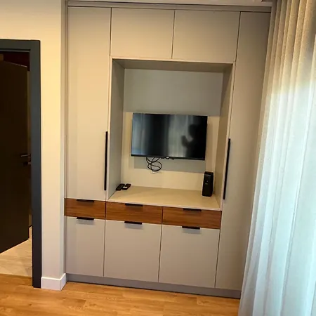 Apartmani Una *